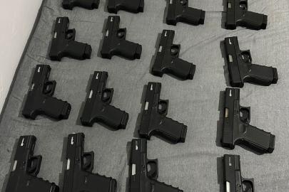 İstanbul’da 19 kaçak tabanca ele geçirildi