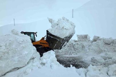 Kar esareti bitiyor: Bahçesaray yolu 3 ay sonra yeniden açılıyor