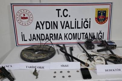 Karacasu’da tarihi eser kaçakçılığı operasyonu: "7 adet Yunan sikkesi ele geçirildi"