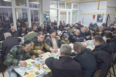 Karaören köylüleri ve misafirleri iftar yemeğinde bir araya geldi