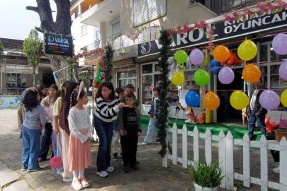 Kardeşköy’de çocuklar çift bayram yaptı