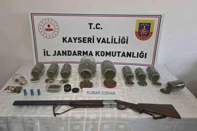 Kayseri’de 915 gram uyuşturucu madde ele geçirildi