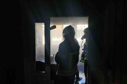 Kayseri’de apartman yangını ekiplerce söndürüldü