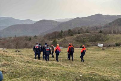 Kendisinden haber alınamayan 75 yaşındaki adam didik didik aranıyor