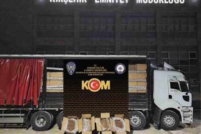 Kırşehir’de durdurulan kamyonda 5,5 ton kaçak tütün ele geçirildi