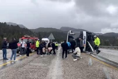 Konya’da yolcu otobüsü devrildi