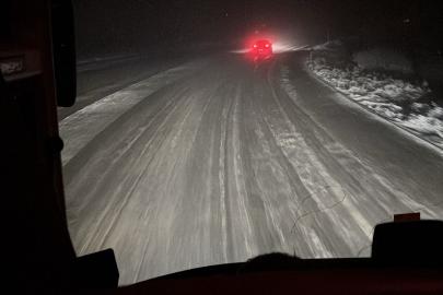 Kop Geçidi’nde tipi ve fırtına etkili oluyor