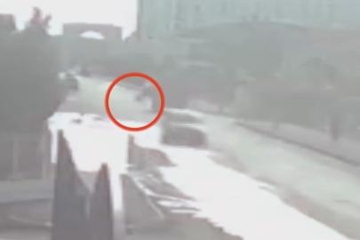 Köpekten kaçarken kamyonun altında kalarak ölmüştü, sınıf arkadaşlarının vefası anneyi duygulandırdı