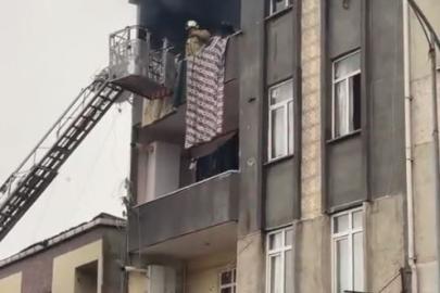 Küçükçekmece’de korkutan yangın: 5 kişi dumandan etkilendi