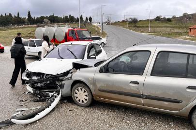 Kula’da yarım saat arayla iki kaza: 5 yaralı