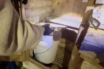 Kümesin içine saklanan uyuşturucuyu jandarma buldu