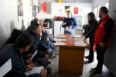 Kuşadası Belediyesi’nden personeline İş Sağlığı ve Güvenliği Eğitimi