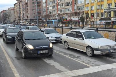 Kütahya’da trafiğe kayıtlı araçların ortalama yaşı 21.1