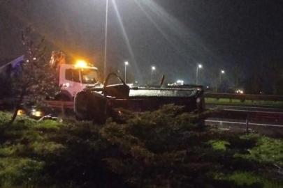 Kuzey Marmara Otoyolu Hüseyinli Kavşağı’nda trafik kazası: 1 ölü, 1 yaralı