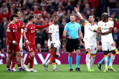 Liverpool - Galatasaray maçında hakem değişikliği