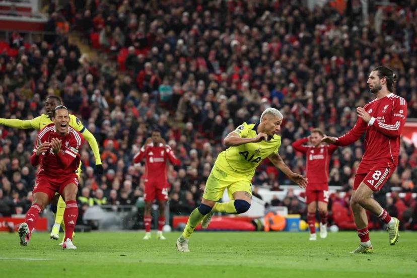 Liverpool, Tottenham’a son dakikada takıldı