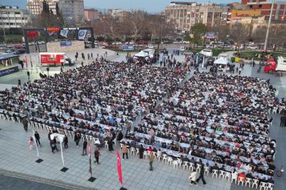 Manisa Büyükşehir’in ‘İftar Sofrası’ Salihli’de kuruldu