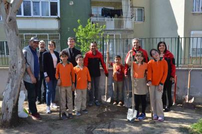 Manisa’da okul bahçeleri bağa dönüşüyor