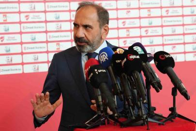 Mecnun Otyakmaz: "İki takımın da yöneticisi gelsin VAR odasında otursunlar, bu maçları beraber izleyelim"