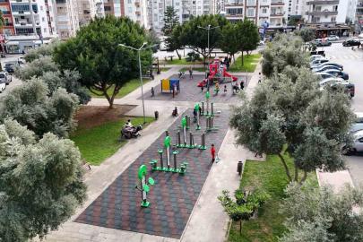 Mezitli’de parklar yenileniyor, yaşam alanları güçleniyor
