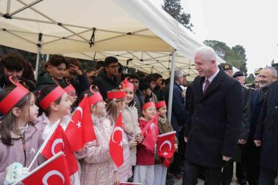 Milli şair Mehmet Akif Ersoy, İstiklal Marşı’nın kabulünün 105’inci yılında kabri başında anıldı