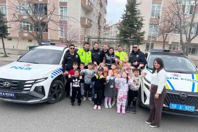 Minik öğrenciler polislik mesleğini yakından tanıdı