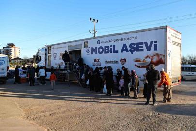 Mobil Aşevi Ramazan bereketini mahallelere taşıyor