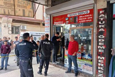 Motosikletle gelip, iş yeri sahibini başından vurup öldürdü