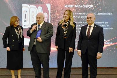 Musa Özgüçlü’ye "Sağlığa En Büyük Yatırım Yapan Hayırsever" ödülü