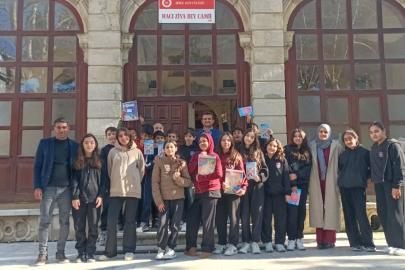 Öğrenciler tarihi camilerde buluşmaya devam ediyor