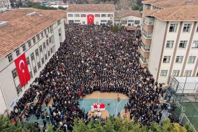 Öğrencisi tarafından öldürülen Fatma Nur öğretmenin anma töreni havadan görüntülendi