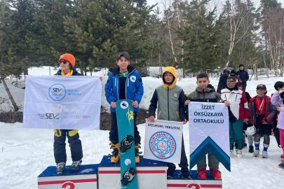 Okul Sporları Snowboard Türkiye Birinciliği’nde kürsüye Kayseri ambargosu