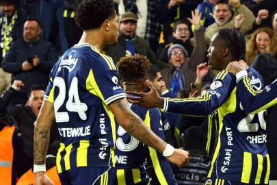 Oosterwolde, Fenerbahçe’de 100. maçına çıktı