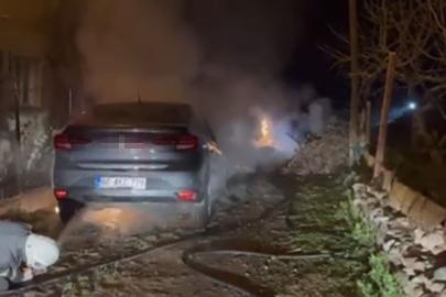 Osmaniye’de park halindeki otomobilde çıkan yangın söndürüldü