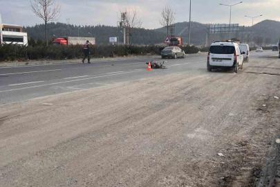 Otomobil ile çarpışan motosikletin sürücüsü hayatını kaybetti
