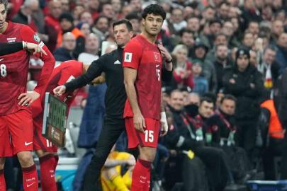 Ozan Kabak 22 maç sonra milli formayla