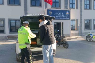 Paylaşım yapmak için trafiği tehlikeye atan sürücüye 46 bin TL ceza uygulandı