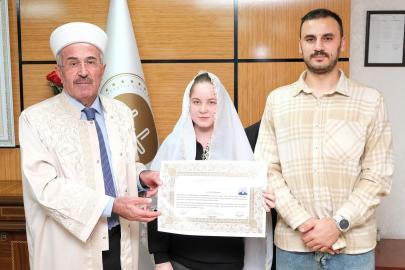 Rus gelin Kırşehir’de müslüman oldu