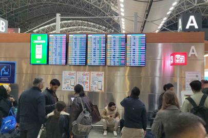 Sabiha Gökçen’de hava muhalefeti engeli: 127 sefer iptal edildi, yolcular terminalde kaldı