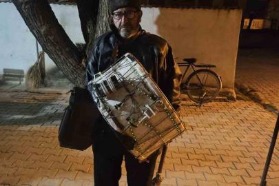 Sahura mehter marşı ile kalkıyorlar