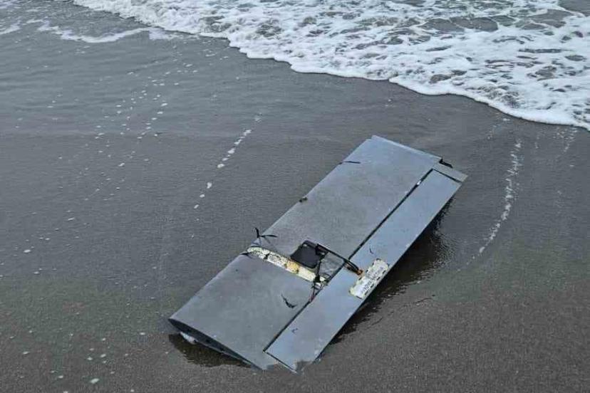 Sakarya’da sahile dron parçası vurdu