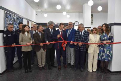 Salihli’de 8 Mart’a özel Uluslararası Jürili Karma Sergi açıldı