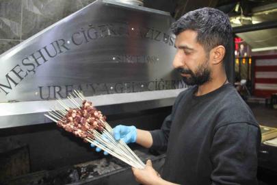 Şanlıurfa’da sahur vakti ciğer keyfi