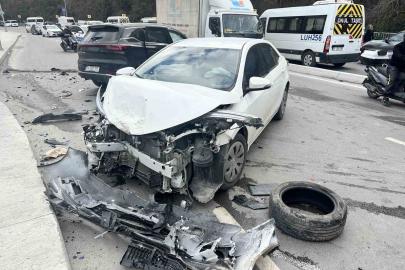 Sarıyer’de otomobil karşı şeride geçti, 4 araç birbirine girdi:  4 yaralı
