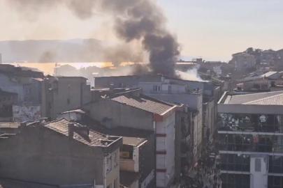 Şehir merkezinde korku dolu anlar: Depo yandı, dumandan göz gözü görmedi
