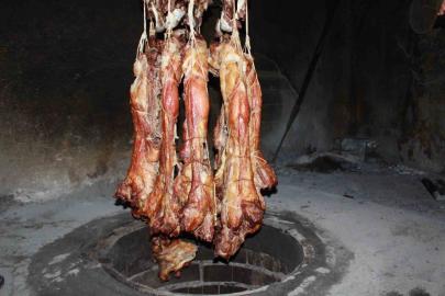 Siirt’in tescilli lezzeti büryan kebabı iftar sofrasının vazgeçilmezi oluyor