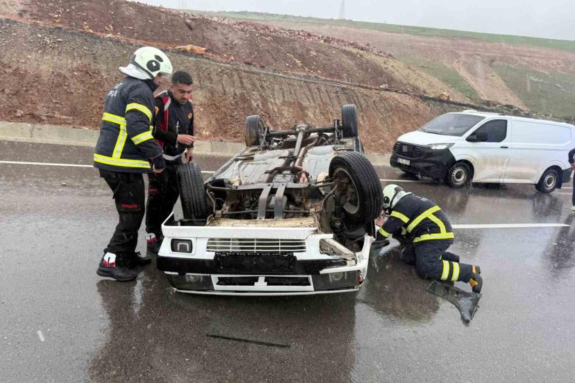 Siirt’te iki otomobil çarpıştı: 2 yaralı