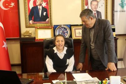 Şırnak’ta engelli çocuğun başkanlık hayali gerçek oldu