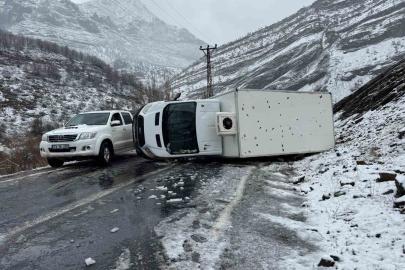 Şırnak’ta kamyonet devrildi: 1 yaralı
