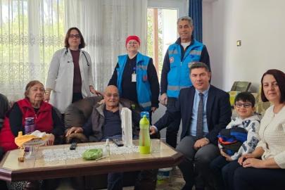 Söke’de yaşlı çınarları ziyaret edip, moral verdiler